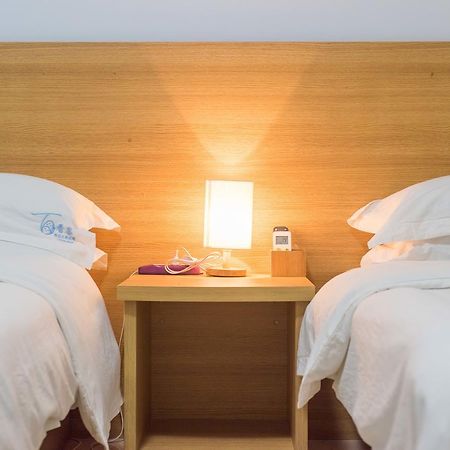 Sanya Passion fruit Inn Bagian luar foto
